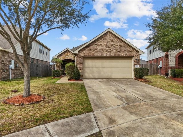 3072 Persimmon Valley Lane, Dickinson, TX 77539