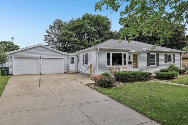 212 Madison Street, Sauk City, WI 53583