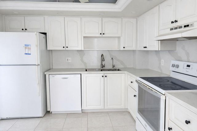 3800 N Hills Drive 315, Hollywood, FL 33021
