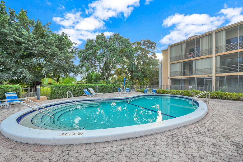 3800 N Hills Drive 315, Hollywood, FL 33021
