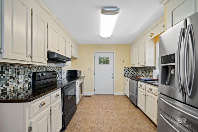 16820 Brigadoon Trail, Gulf Shores, AL 36542