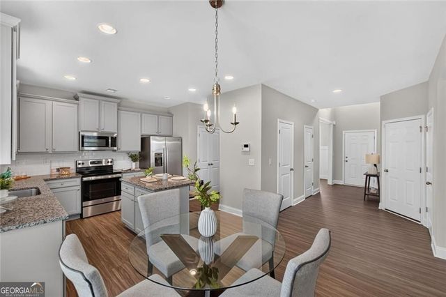 102 Edgeview Court, Dallas, GA 30157