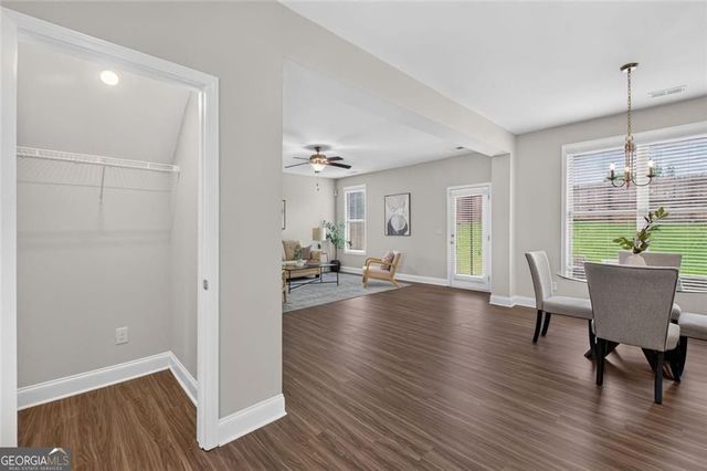 102 Edgeview Court, Dallas, GA 30157