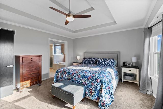 951 NW Long Drive, Grain Valley, MO 64029