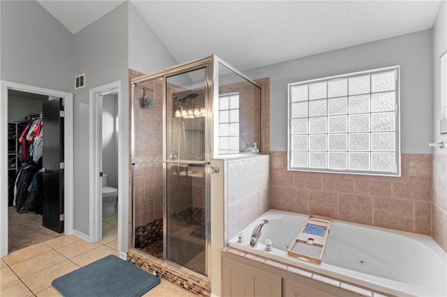 951 NW Long Drive, Grain Valley, MO 64029