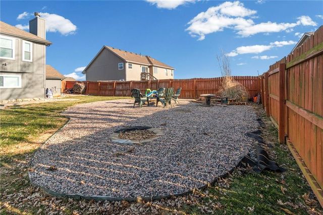 951 NW Long Drive, Grain Valley, MO 64029