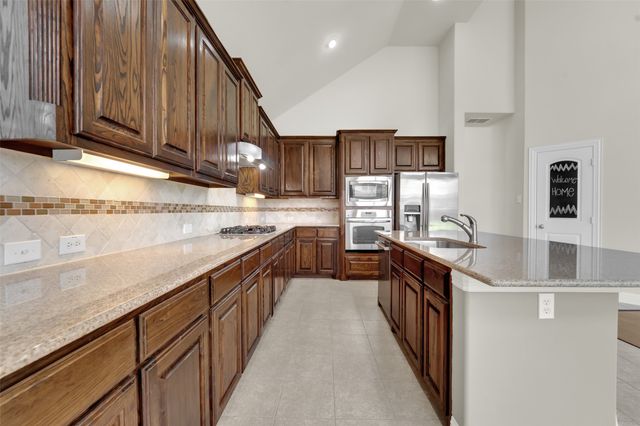 6811 Shady View Court, Sachse, TX 75048