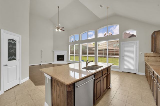 6811 Shady View Court, Sachse, TX 75048