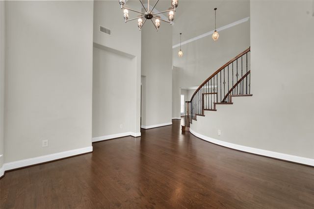 6811 Shady View Court, Sachse, TX 75048