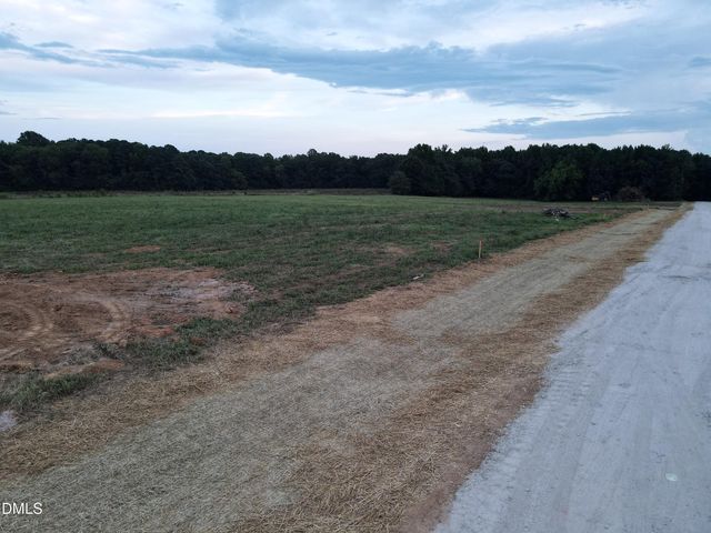 1 Quiet Time Lane, Zebulon, NC 27597