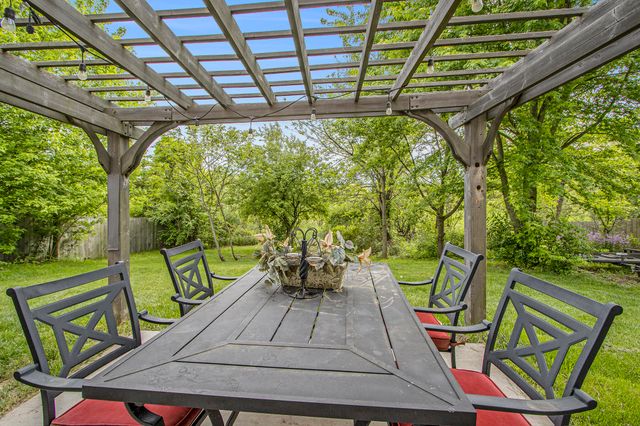 207 Station Hill Street, Galesburg, MI 49053