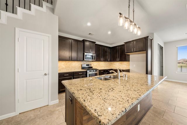 1234 Willow Plains Lane, Rosenberg, TX 77471