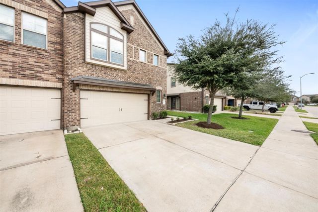 1234 Willow Plains Lane, Rosenberg, TX 77471