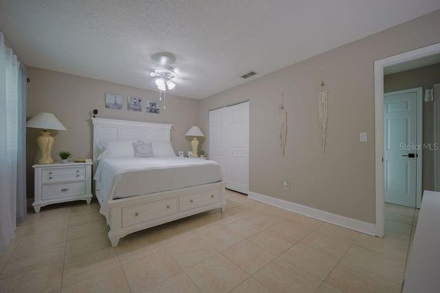 6902 SOLEDAD COURT, Tampa, FL 33615