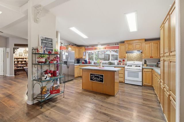 4610 Tracy Ln, Garden Valley, CA 95633