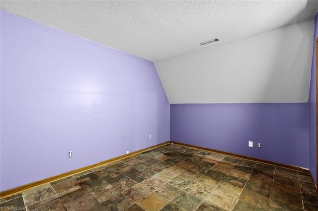 3648 Cash Drive, Winston-salem, NC 27107