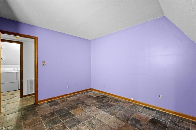 3648 Cash Drive, Winston-salem, NC 27107