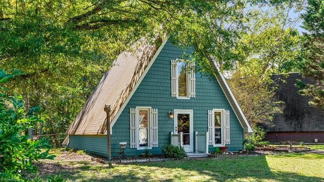 3648 Cash Drive, Winston-salem, NC 27107