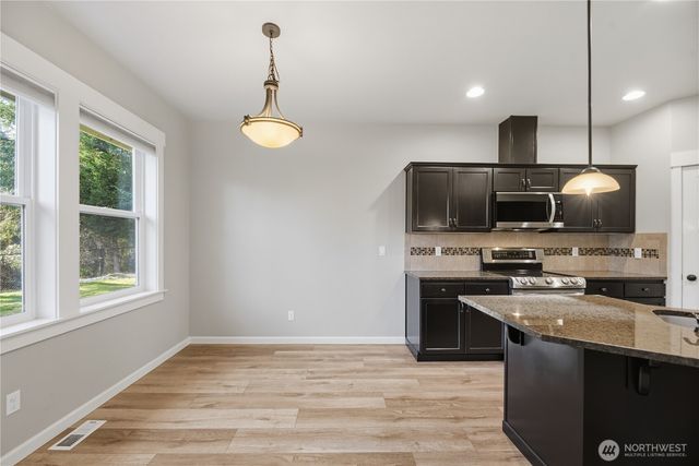 1514 162nd Street NW, Marysville, WA 98271