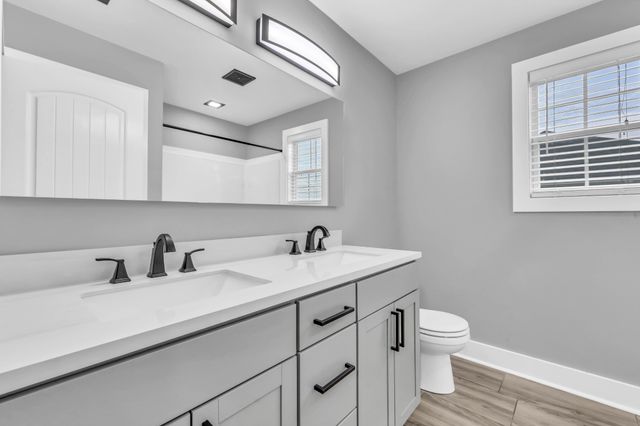 2428 Andersonville Dr, Clarksville, TN 37042