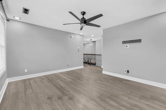 2428 Andersonville Dr, Clarksville, TN 37042