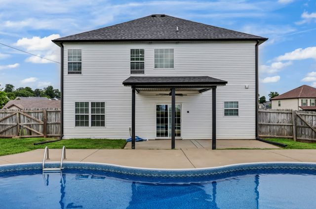 2428 Andersonville Dr, Clarksville, TN 37042