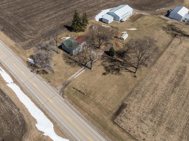 N7404 County Road G, Beaver Dam, WI 53916