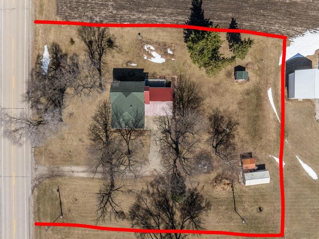 N7404 County Road G, Beaver Dam, WI 53916
