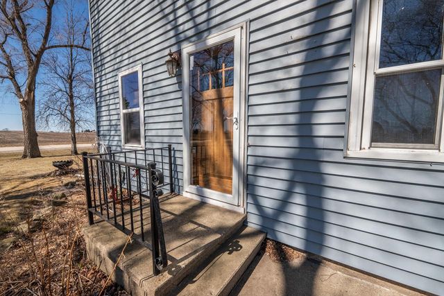 N7404 County Road G, Beaver Dam, WI 53916