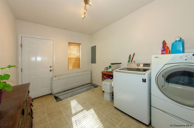 409 E 7TH ST, Cheyenne, WY 82007