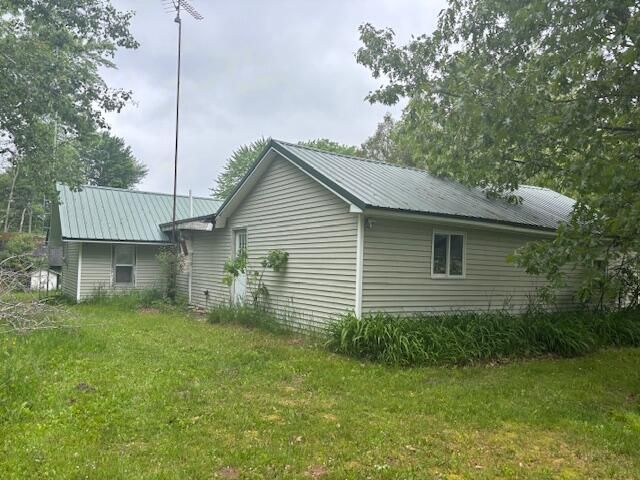 4779 3rd Street, Barryton, MI 49305