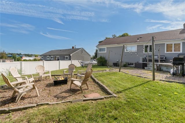 14 Salem Drive, North Providence, RI 02904