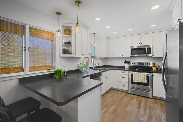 14 Salem Drive, North Providence, RI 02904