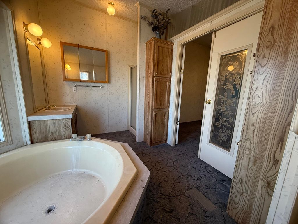 Image 23 of property listing at 250 Frontier Trail, Datil, NM 87821