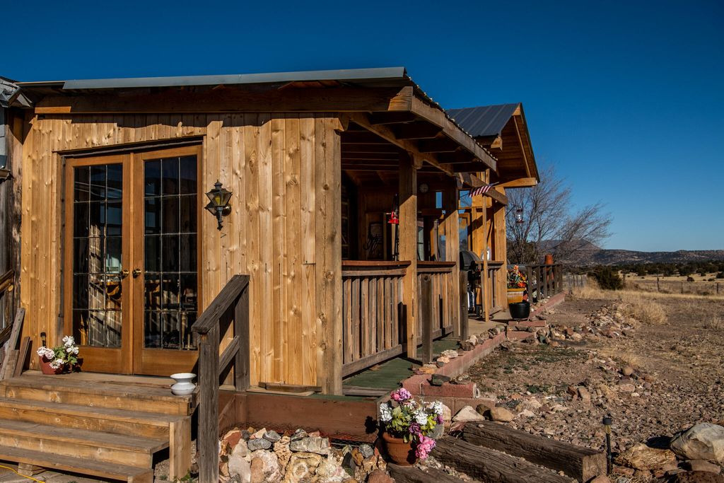 Image 3 of property listing at 250 Frontier Trail, Datil, NM 87821
