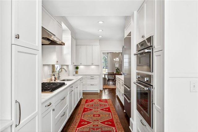 900 Hawick Drive NW, Atlanta, GA 30327