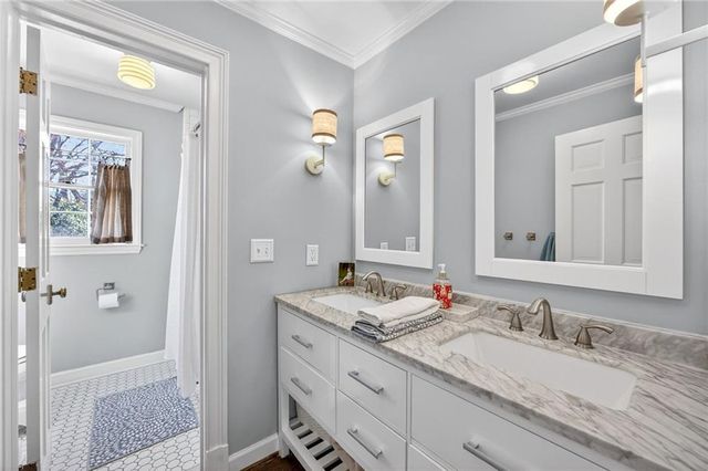 900 Hawick Drive NW, Atlanta, GA 30327