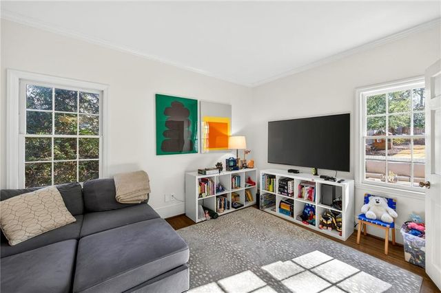 900 Hawick Drive NW, Atlanta, GA 30327