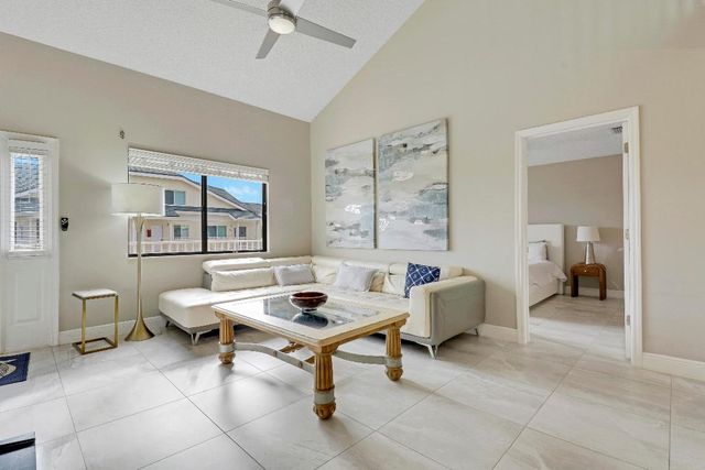 360 Bella Vista Court N 60, Jupiter, FL 33477