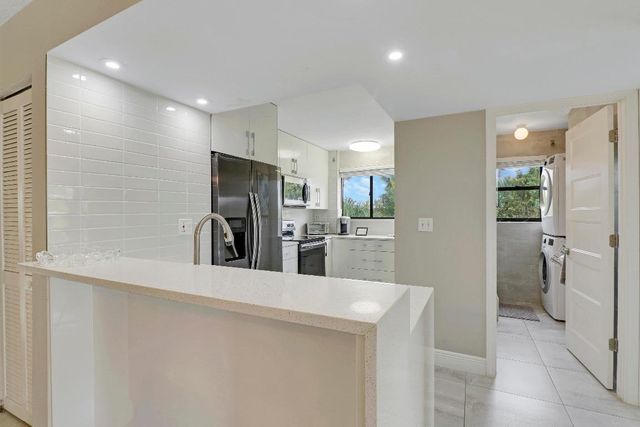 360 Bella Vista Court N 60, Jupiter, FL 33477