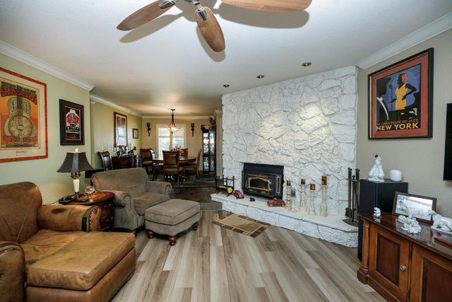 413 Redford Ln, Modesto, CA 95350