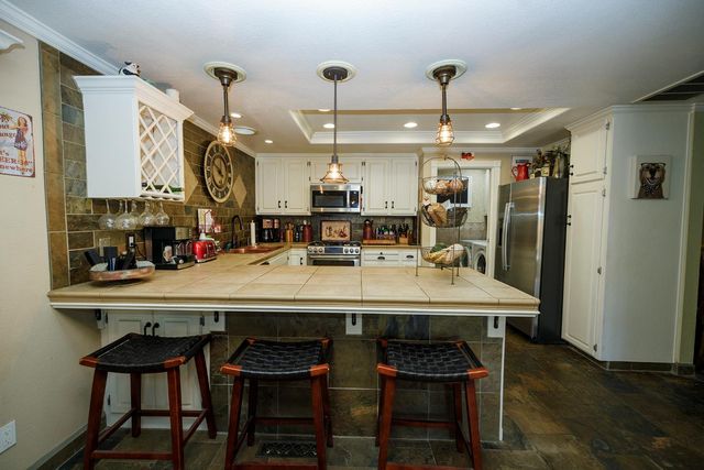 413 Redford Ln, Modesto, CA 95350