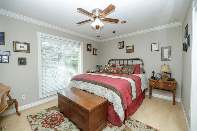 413 Redford Ln, Modesto, CA 95350