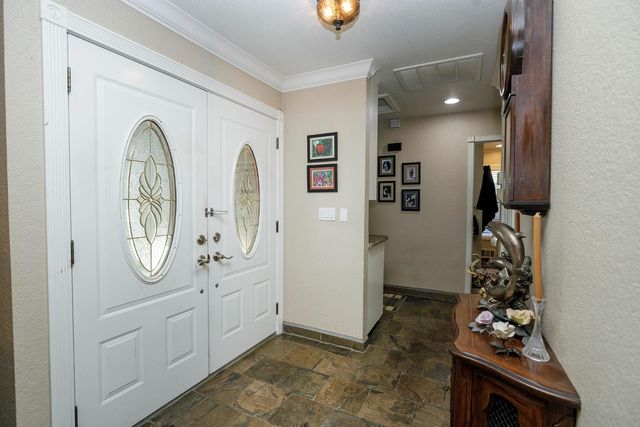 413 Redford Ln, Modesto, CA 95350