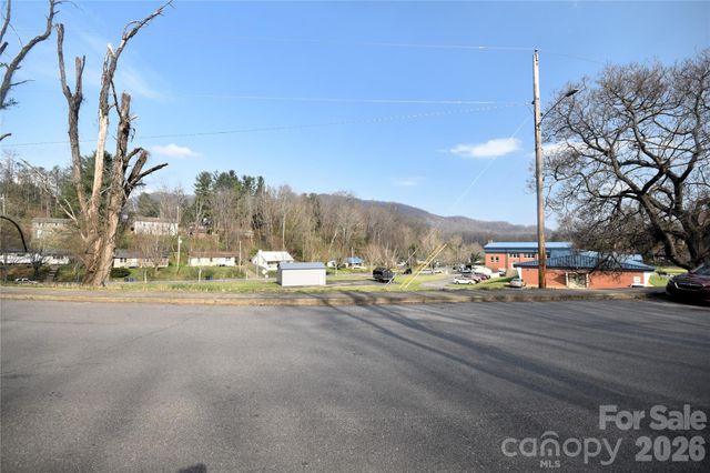 0000 S Main Street, Waynesville, NC 28786