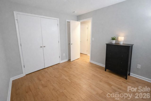 6106 Meadow Rose Lane, Charlotte, NC 28215