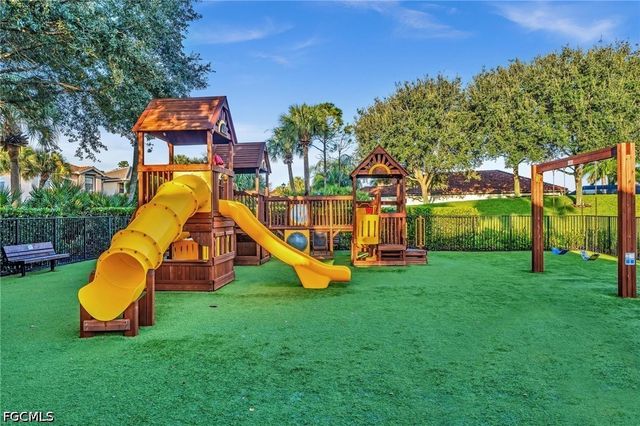 11354 Pond Cypress ST, Fort Myers, FL 33913