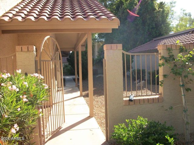 12421 S ONEIDA Court, Ahwatukee, AZ 85044
