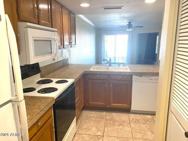 12421 S ONEIDA Court, Ahwatukee, AZ 85044