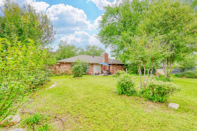 701 E Jacob Street, Pilot Point, TX 76258